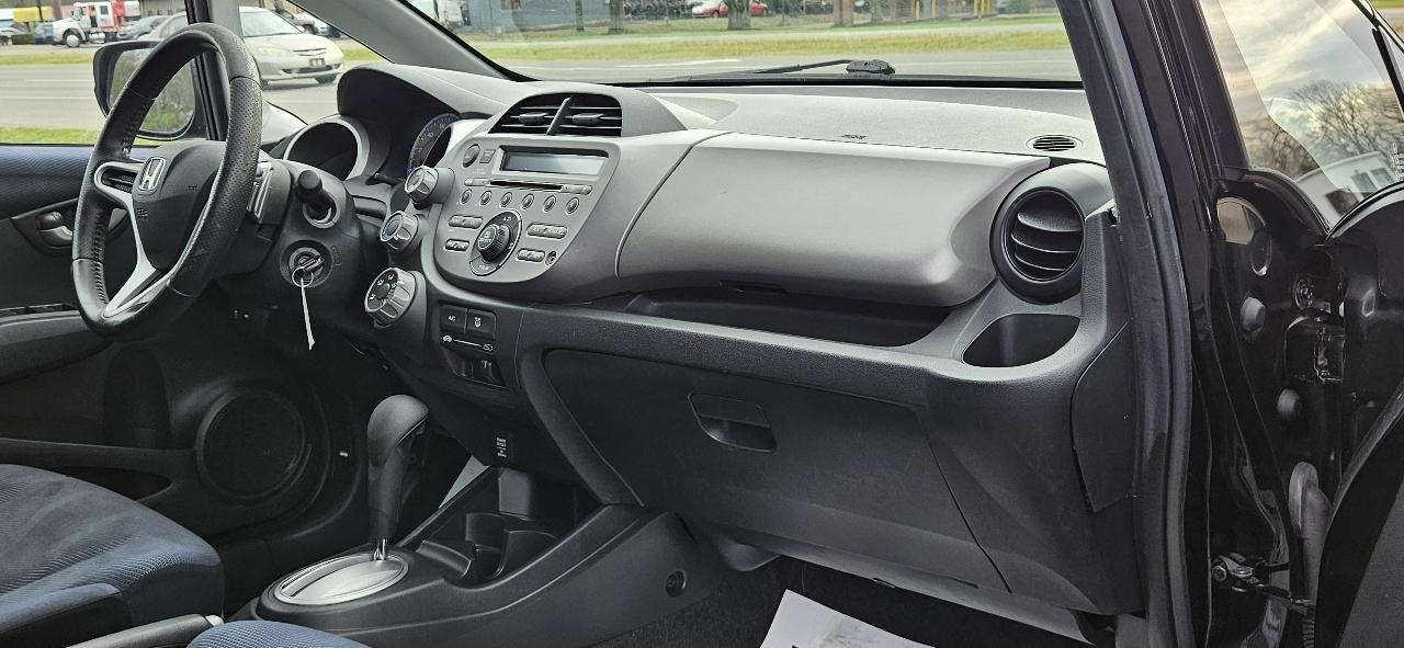 Honda Fit 5dr HB Auto Sport 2011