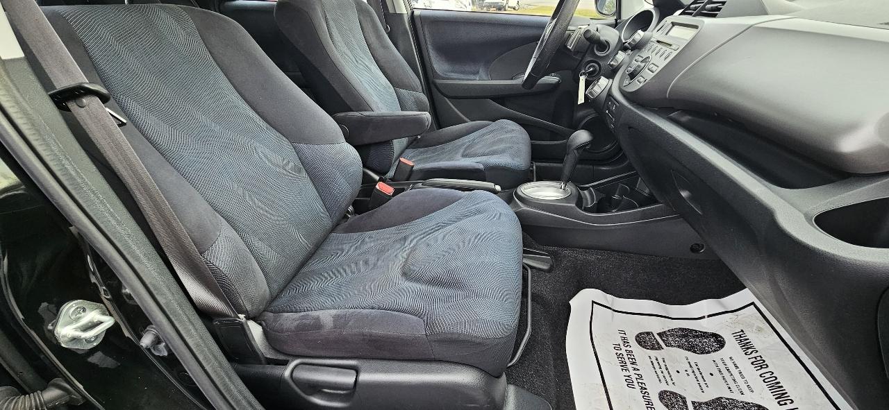 Honda Fit 5dr HB Auto Sport 2011