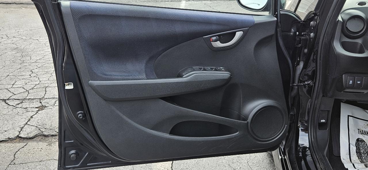 Honda Fit 5dr HB Auto Sport 2011