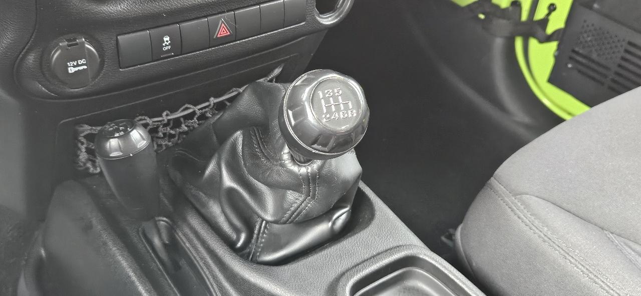 Jeep Wrangler 4WD 2dr Sport 2013