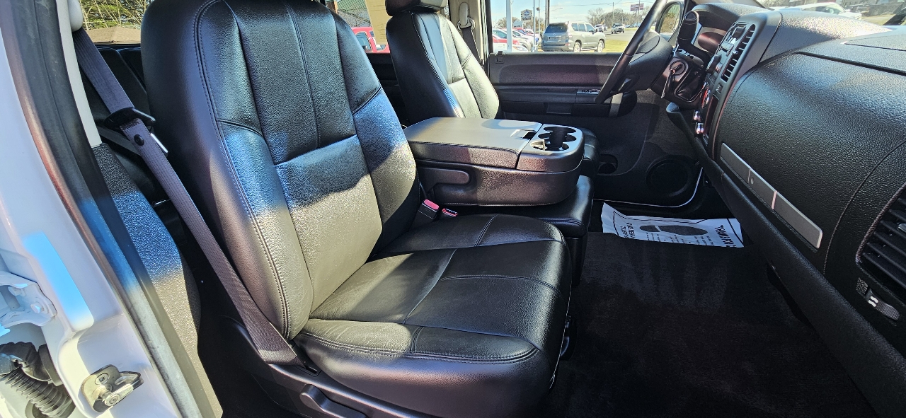 Chevrolet Silverado 1500 2WD Crew Cab 143.5" LT 2009