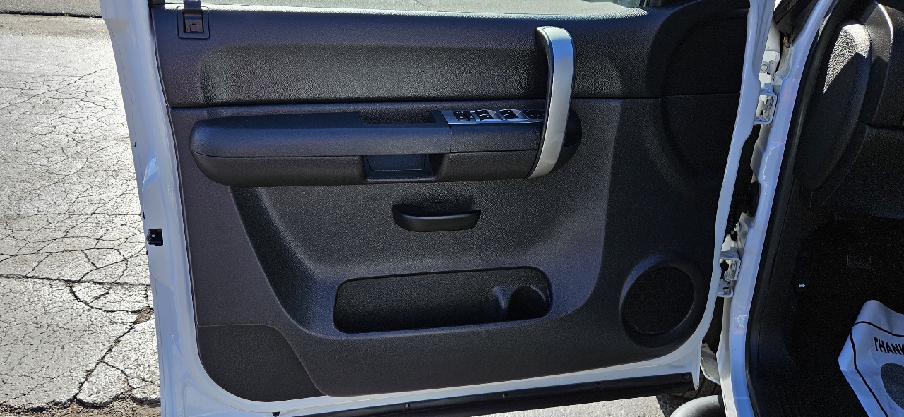 Chevrolet Silverado 1500 2WD Crew Cab 143.5" LT 2009