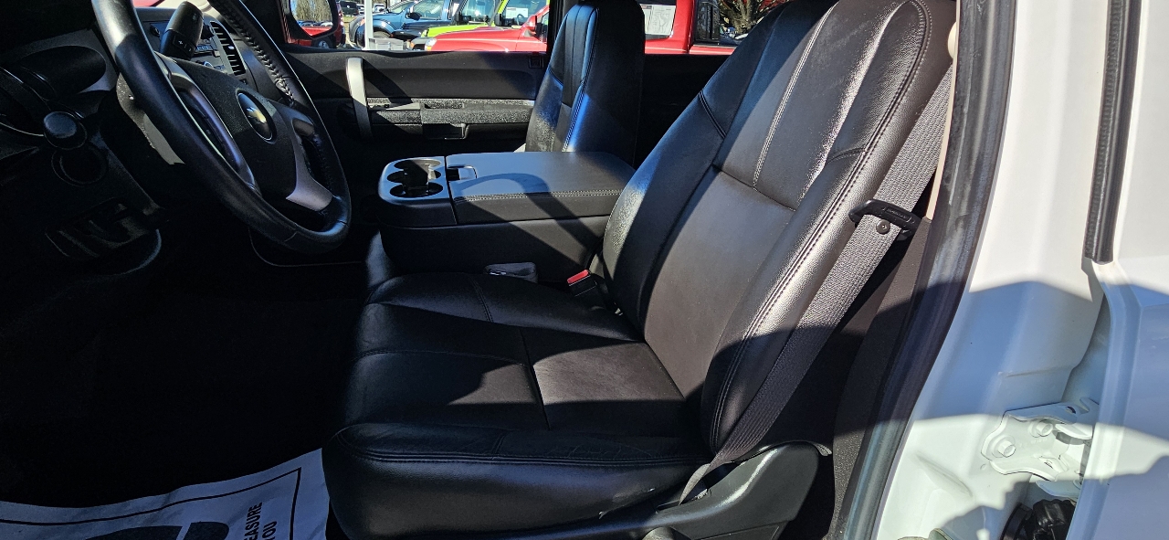 Chevrolet Silverado 1500 2WD Crew Cab 143.5" LT 2009