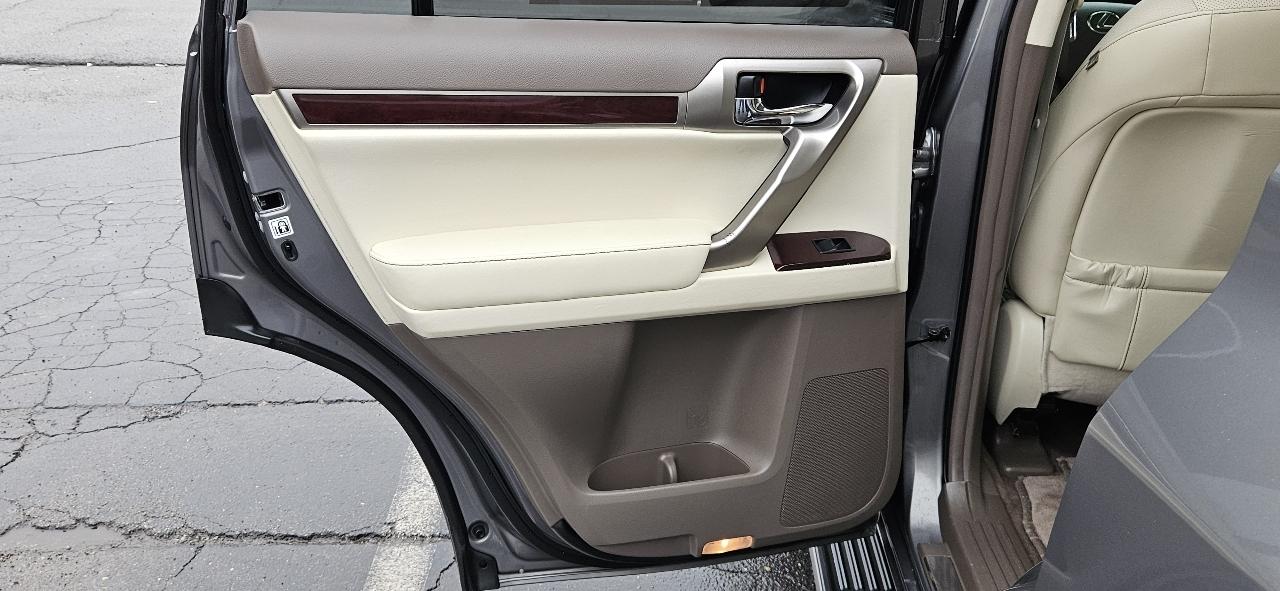 Lexus GX 460 4WD 4dr 2014