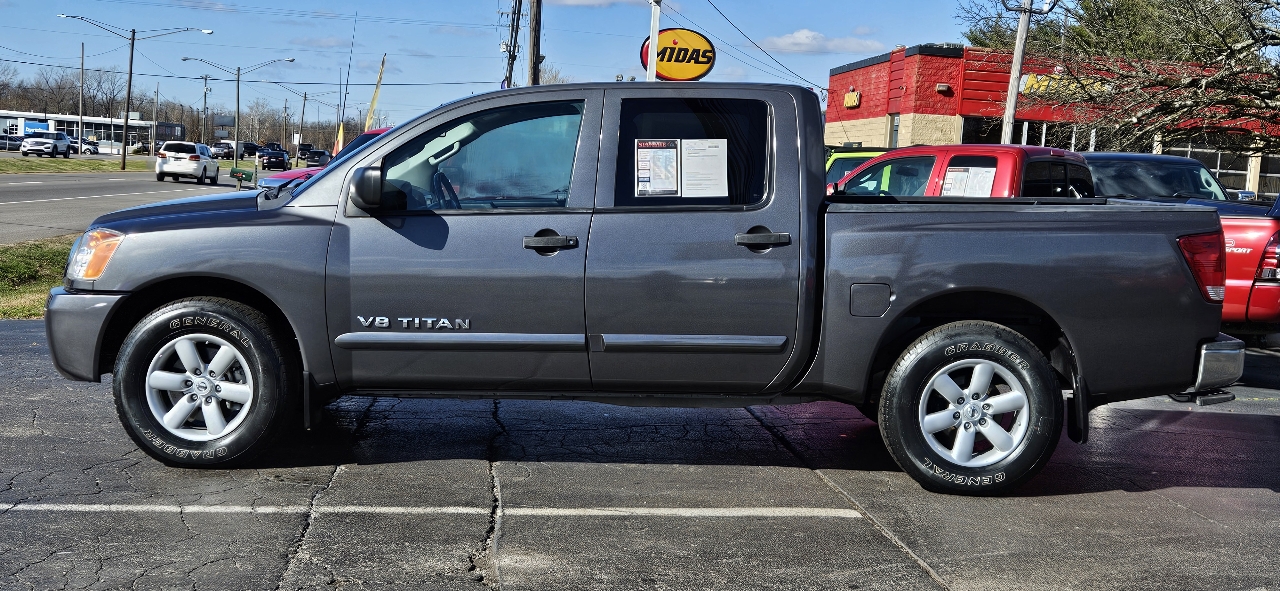 Nissan Titan 2WD Crew Cab SWB SV 2012
