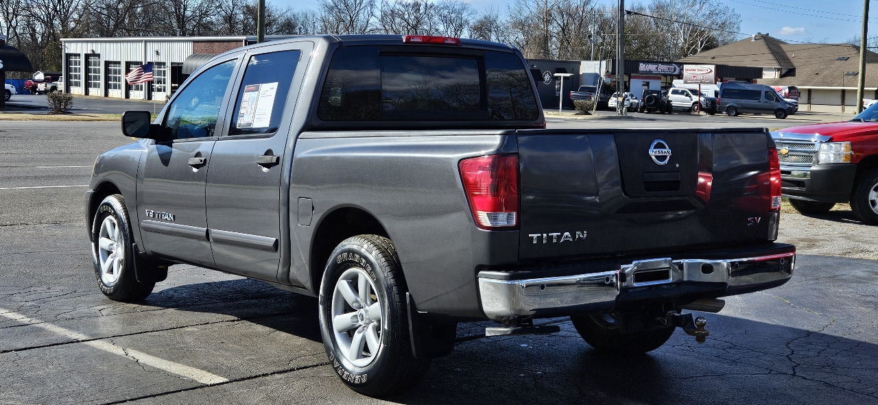 Nissan Titan 2WD Crew Cab SWB SV 2012