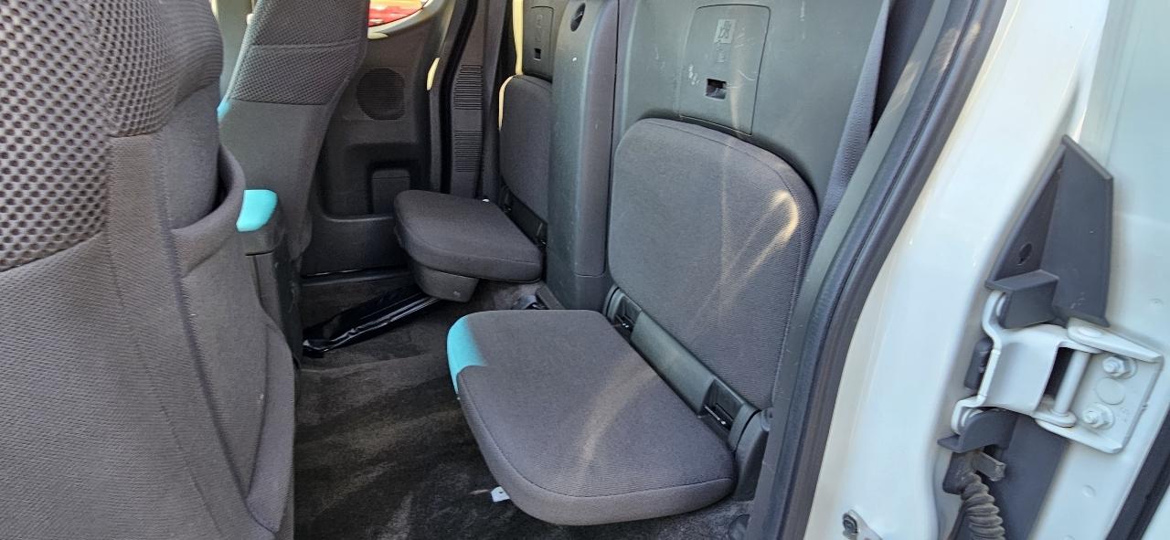 Nissan Frontier King Cab 4x4 SV V6 Auto 2018