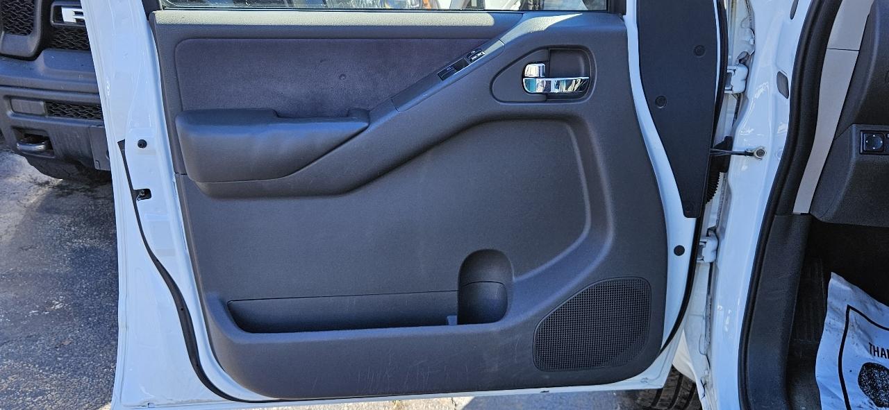 Nissan Frontier King Cab 4x4 SV V6 Auto 2018