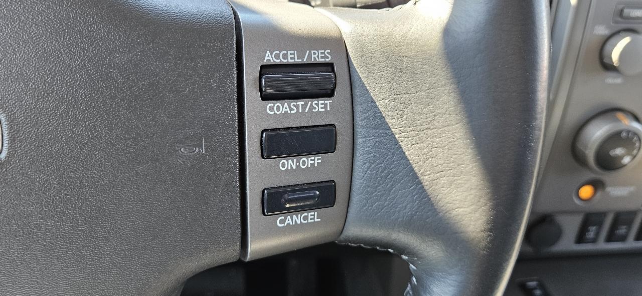 Nissan Titan LE Crew Cab 4WD 2004