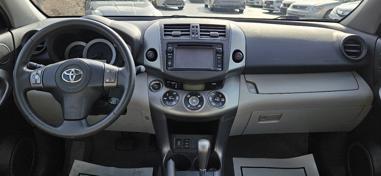 Toyota RAV4 4WD 4dr V6 Limited (Natl) 2012