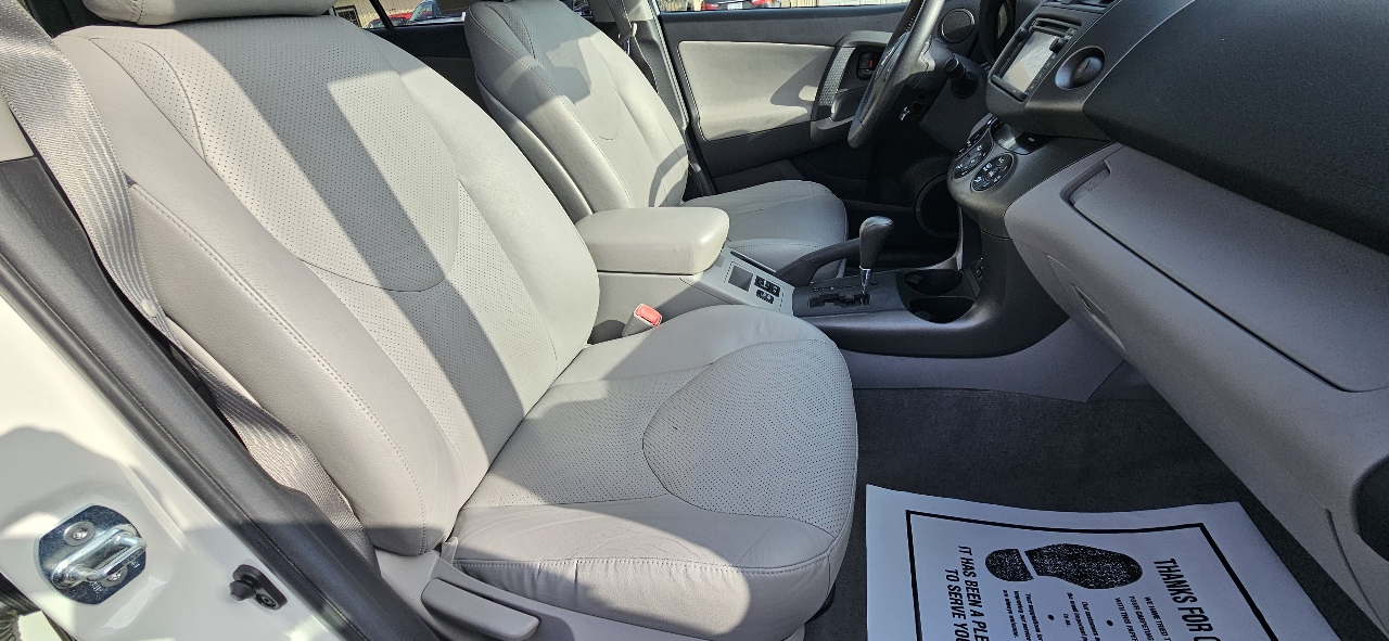 Toyota RAV4 4WD 4dr V6 Limited (Natl) 2012