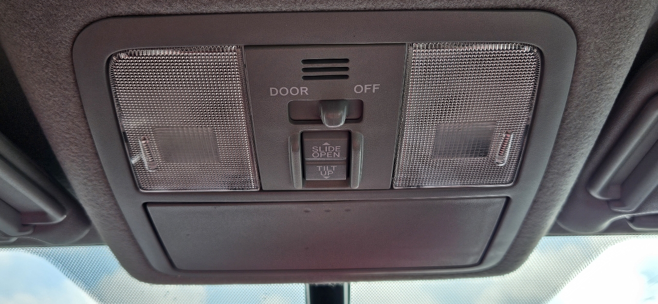 Toyota RAV4 4WD 4dr V6 Limited (Natl) 2012