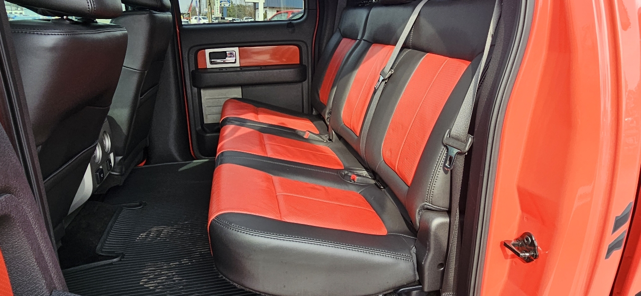 Ford F-150 4WD SuperCrew 145" SVT Raptor 2011