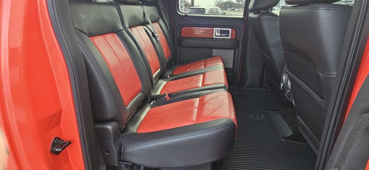 Ford F-150 4WD SuperCrew 145" SVT Raptor 2011