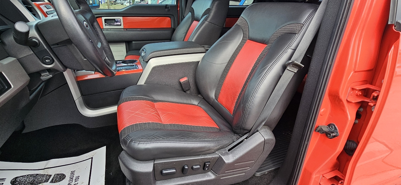 Ford F-150 4WD SuperCrew 145" SVT Raptor 2011