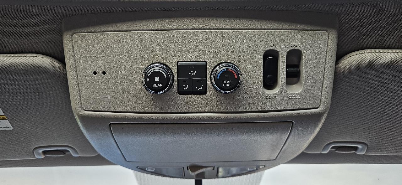 Nissan Armada 2WD 4dr Platinum 2014