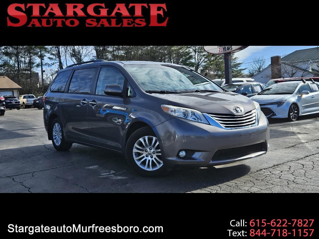 Toyota Sienna XLE Auto Access Seat FWD 7-Passenger (Natl) 2017