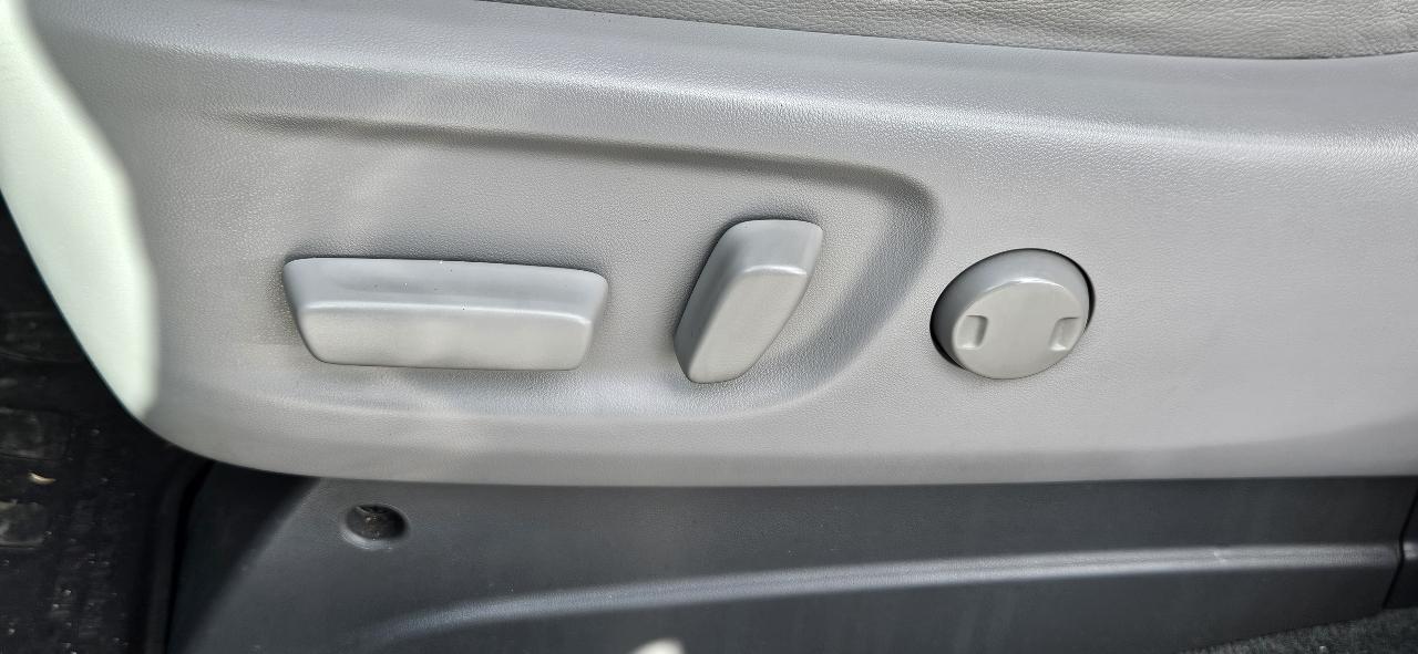 Toyota Sienna XLE Auto Access Seat FWD 7-Passenger (Natl) 2017