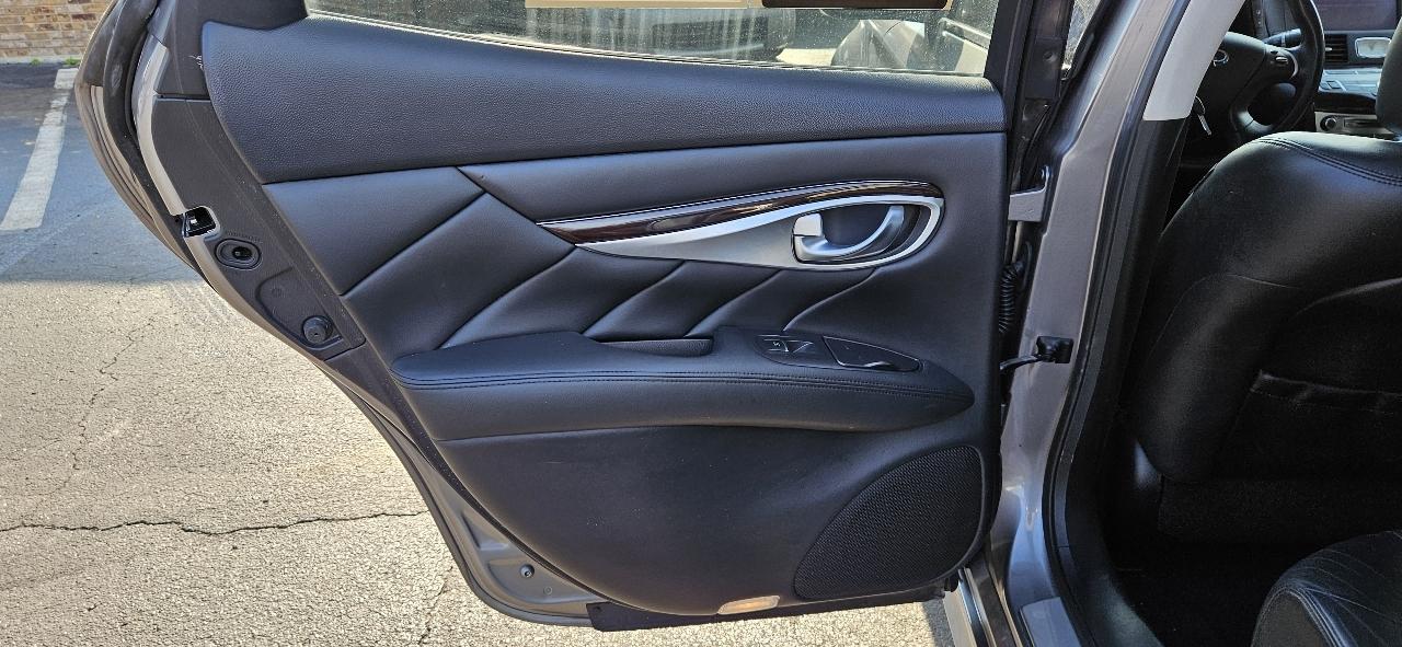 Infiniti M37 4dr Sdn RWD 2013