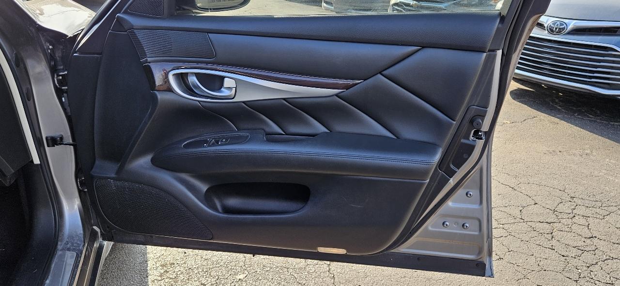 Infiniti M37 4dr Sdn RWD 2013