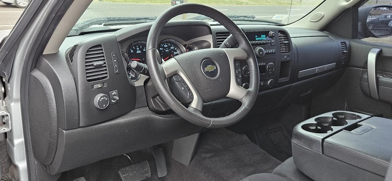 Chevrolet Silverado 1500 4WD Crew Cab 143.5" LT 2013