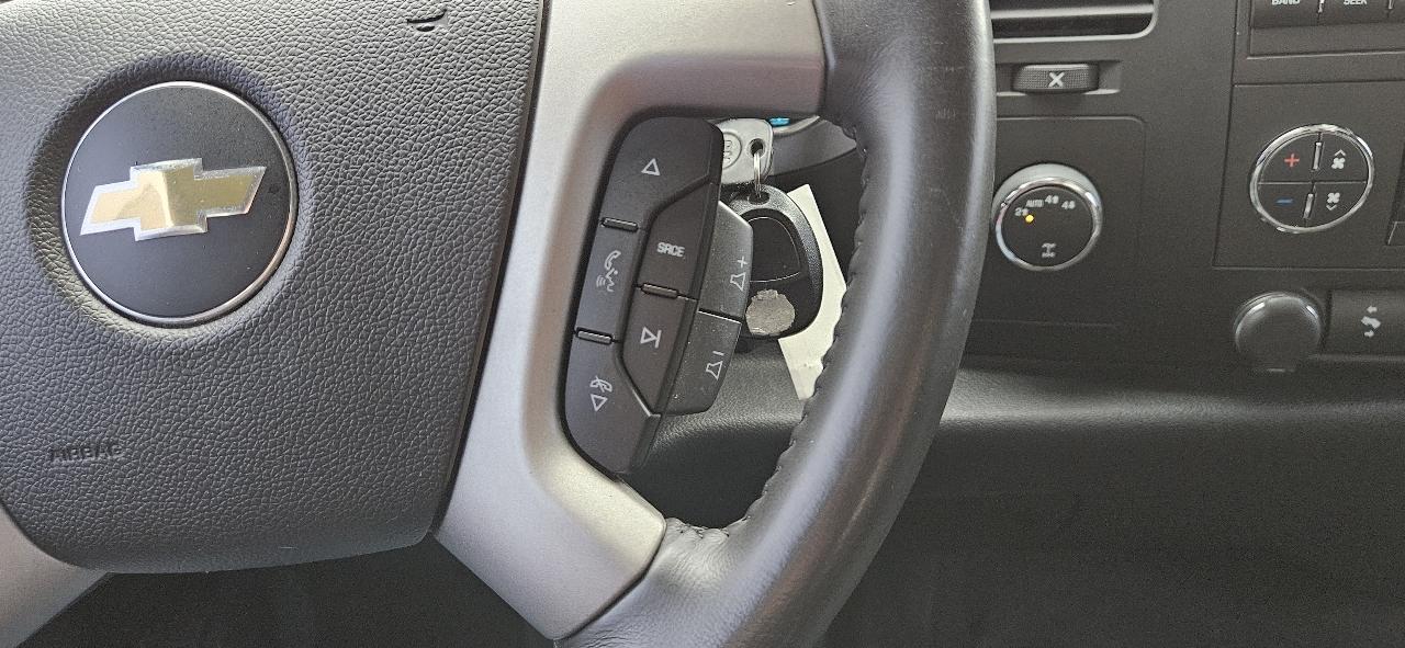 Chevrolet Silverado 1500 4WD Crew Cab 143.5" LT 2013