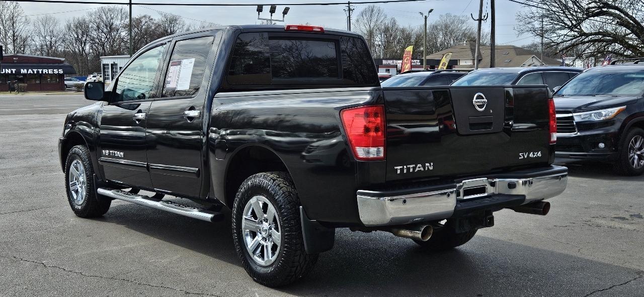 Nissan Titan 4WD Crew Cab SWB SV 2011