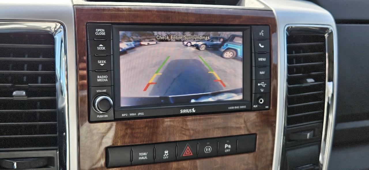 RAM 1500 2WD Quad Cab 140.5" Laramie 2012