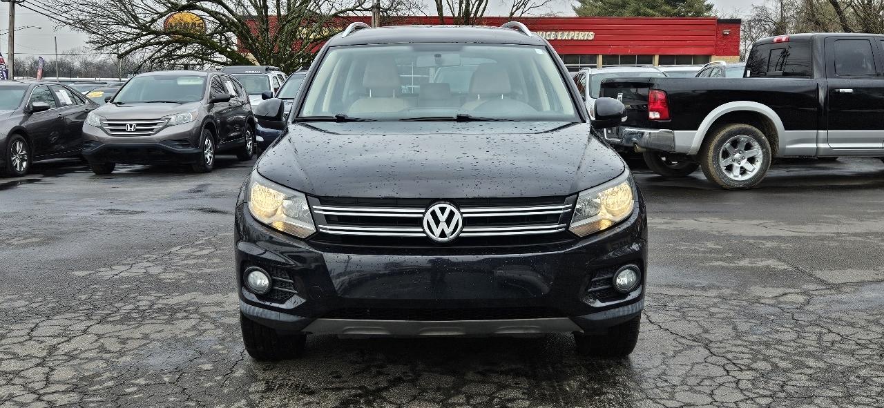 Volkswagen Tiguan 2WD 4dr Auto SE w/Sunroof & Nav 2012