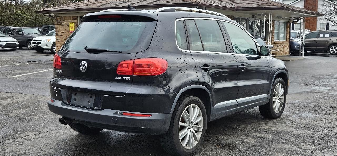 Volkswagen Tiguan 2WD 4dr Auto SE w/Sunroof & Nav 2012