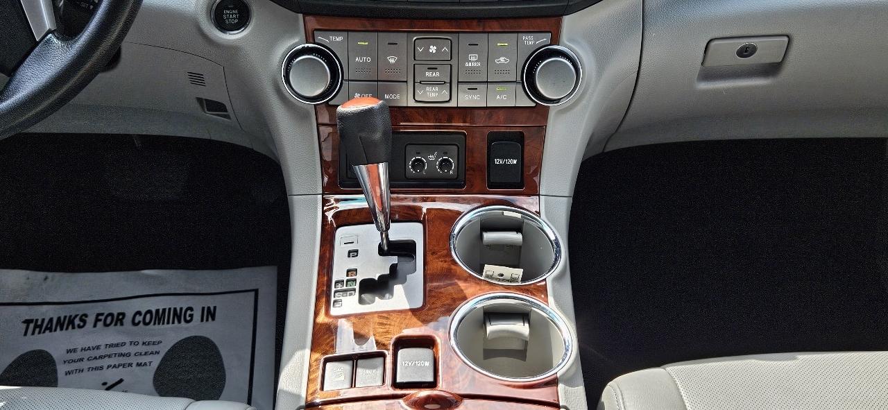 Toyota Highlander 4WD 4dr V6 Limited (Natl) 2012