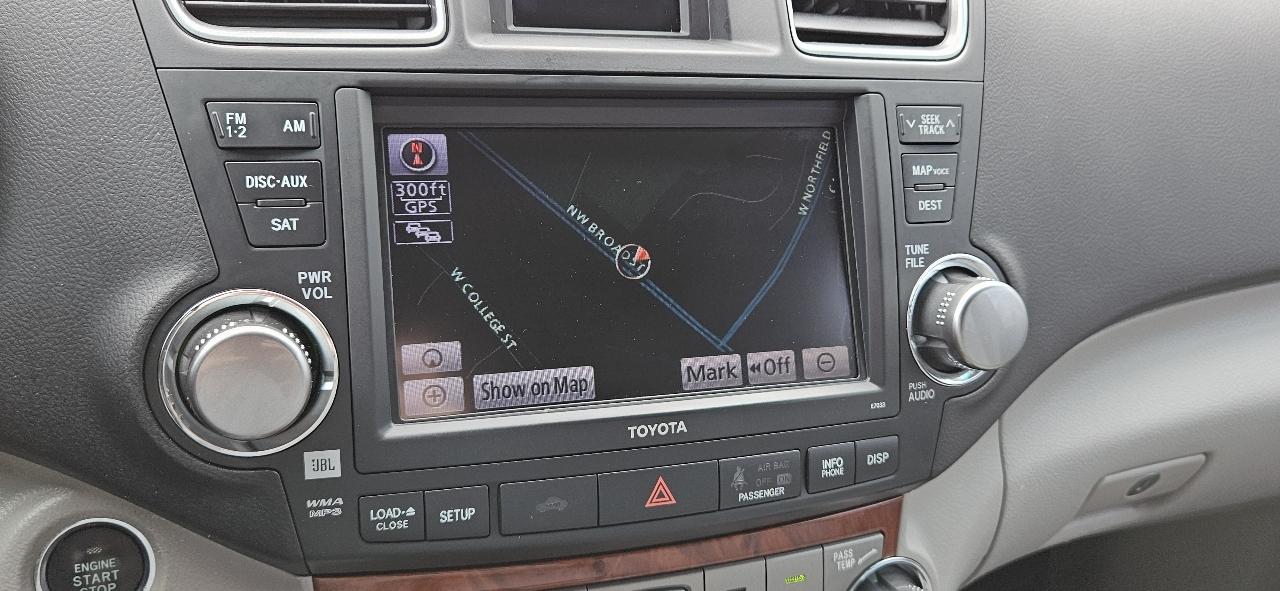 Toyota Highlander 4WD 4dr V6 Limited (Natl) 2012