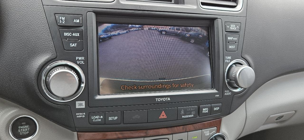 Toyota Highlander 4WD 4dr V6 Limited (Natl) 2012