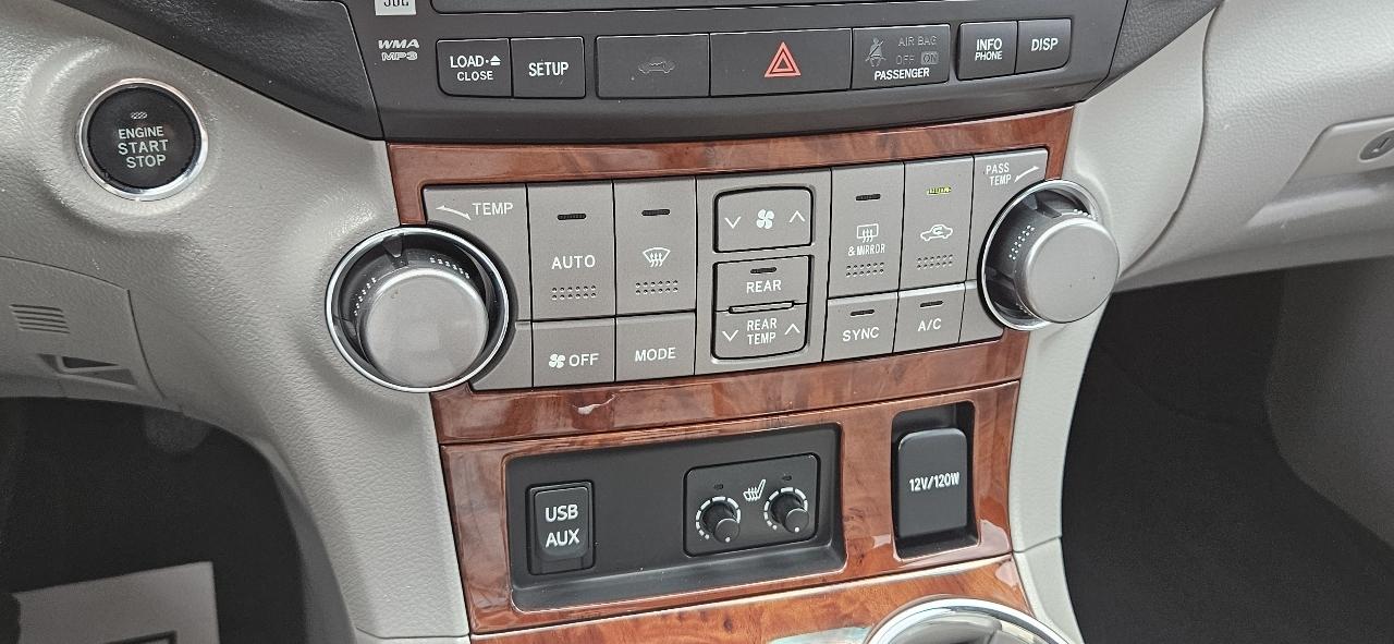 Toyota Highlander 4WD 4dr V6 Limited (Natl) 2012