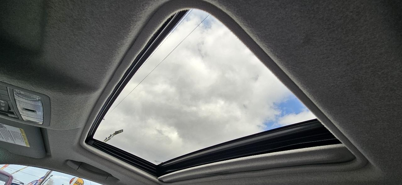 Toyota Highlander 4WD 4dr V6 Limited (Natl) 2012