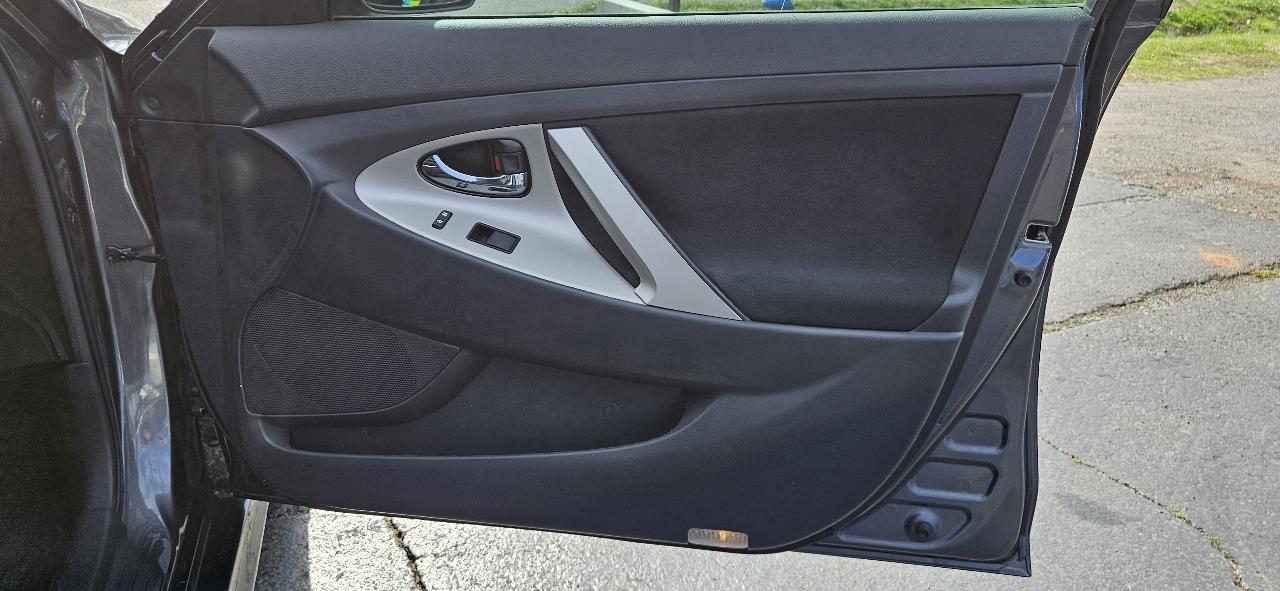 Toyota Camry 4dr Sdn I4 Auto SE (Natl) 2008