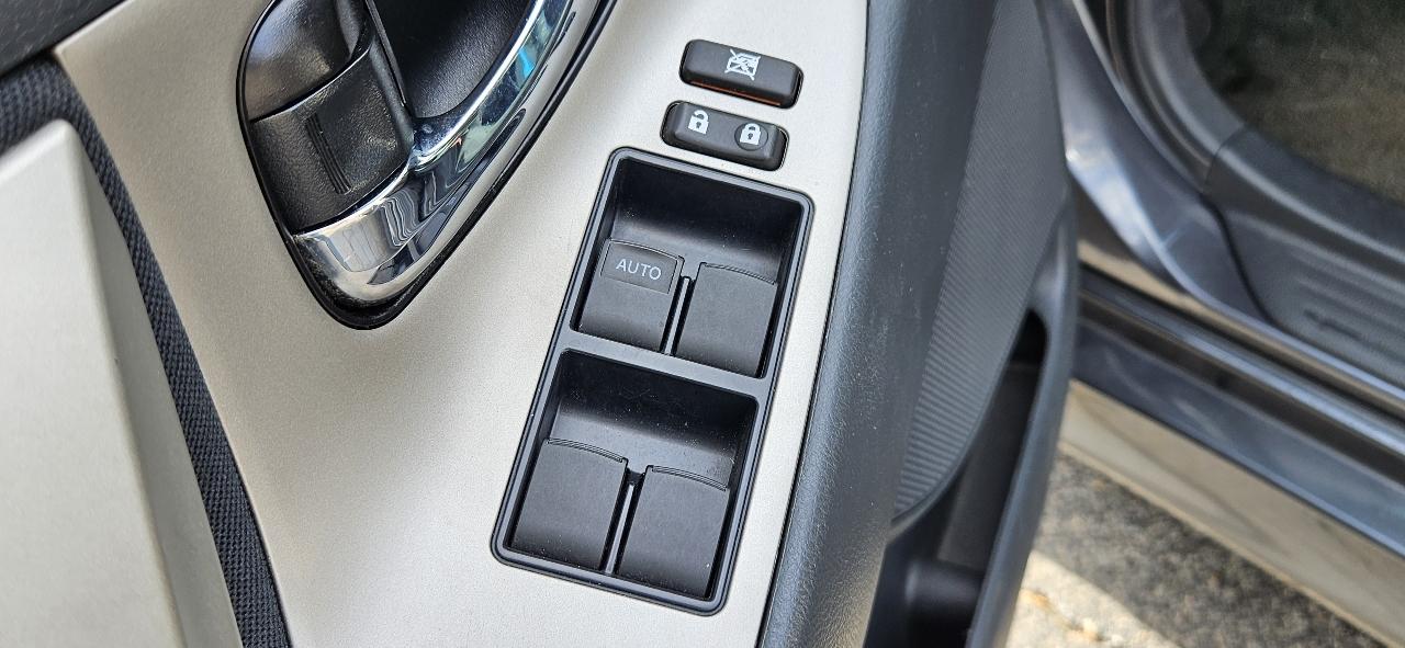 Toyota Camry 4dr Sdn I4 Auto SE (Natl) 2008