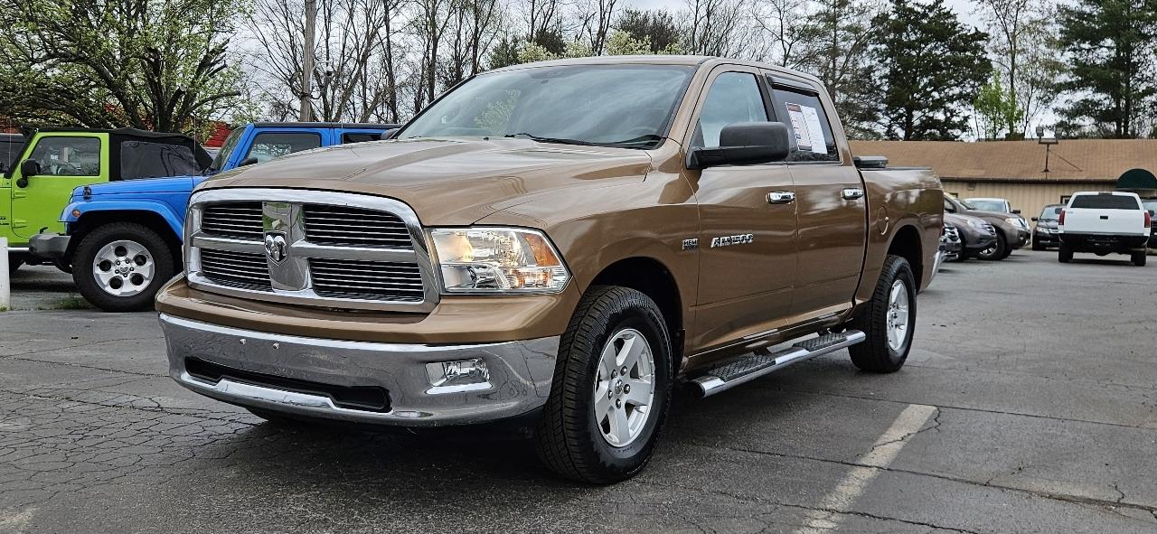 RAM 1500 4WD Crew Cab 140.5" Big Horn 2011