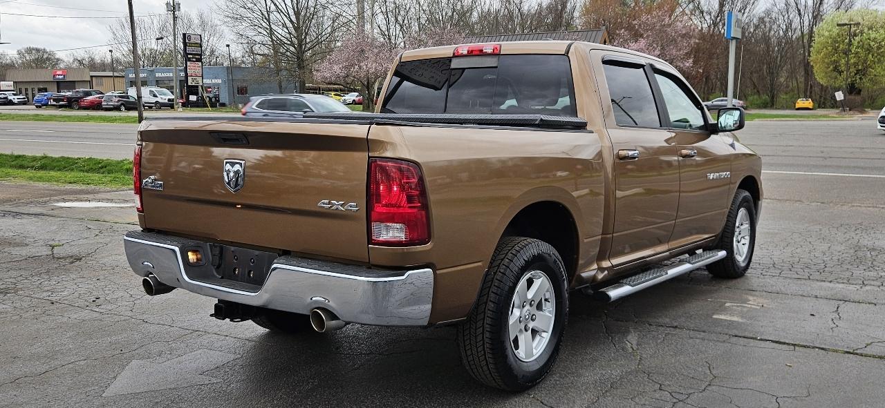 RAM 1500 4WD Crew Cab 140.5" Big Horn 2011