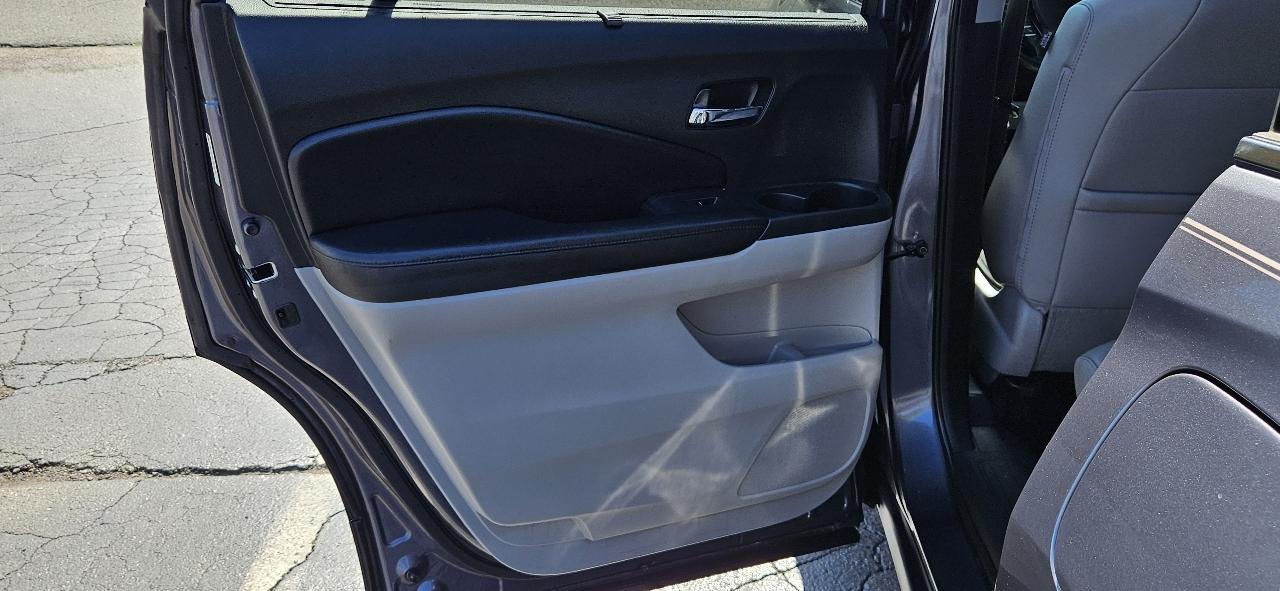 Honda Pilot AWD 4dr Elite w/RES & Navi 2016