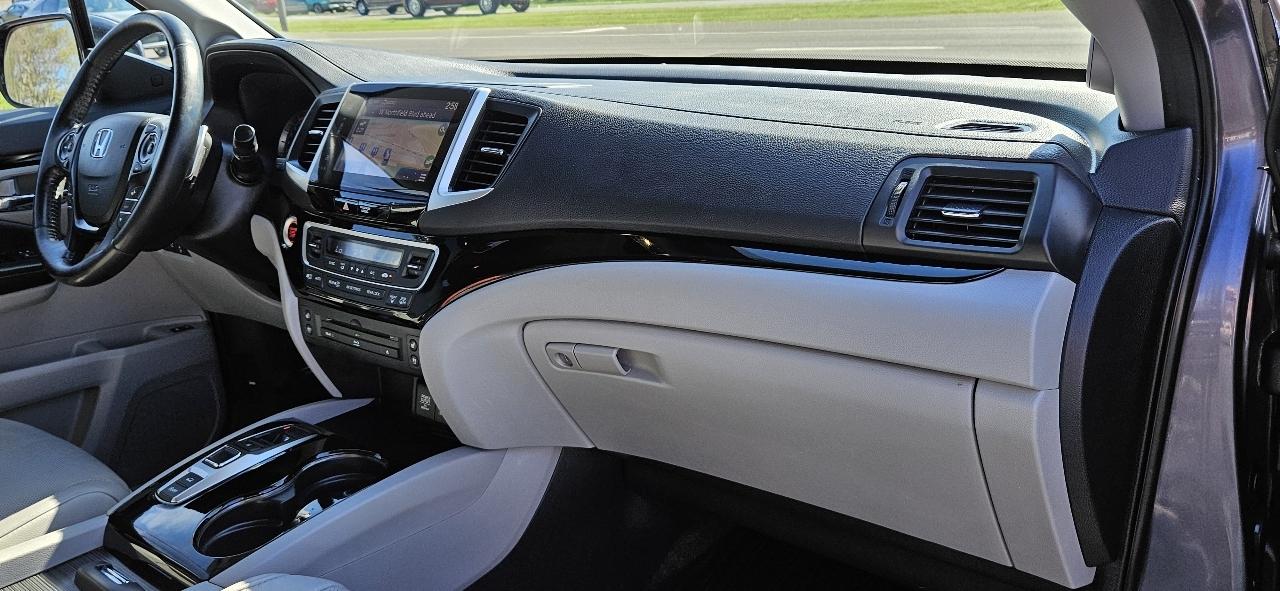 Honda Pilot AWD 4dr Elite w/RES & Navi 2016