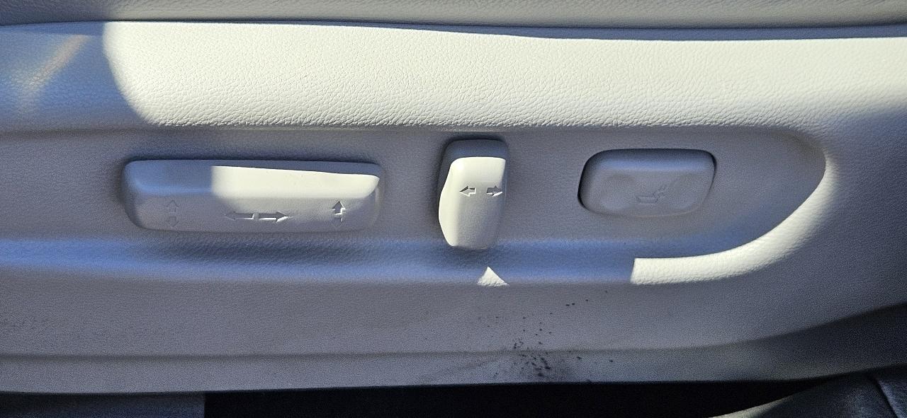 Honda Pilot AWD 4dr Elite w/RES & Navi 2016