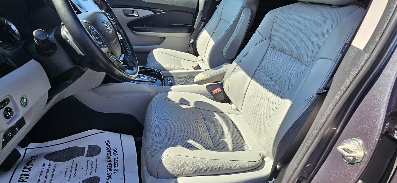 Honda Pilot AWD 4dr Elite w/RES & Navi 2016