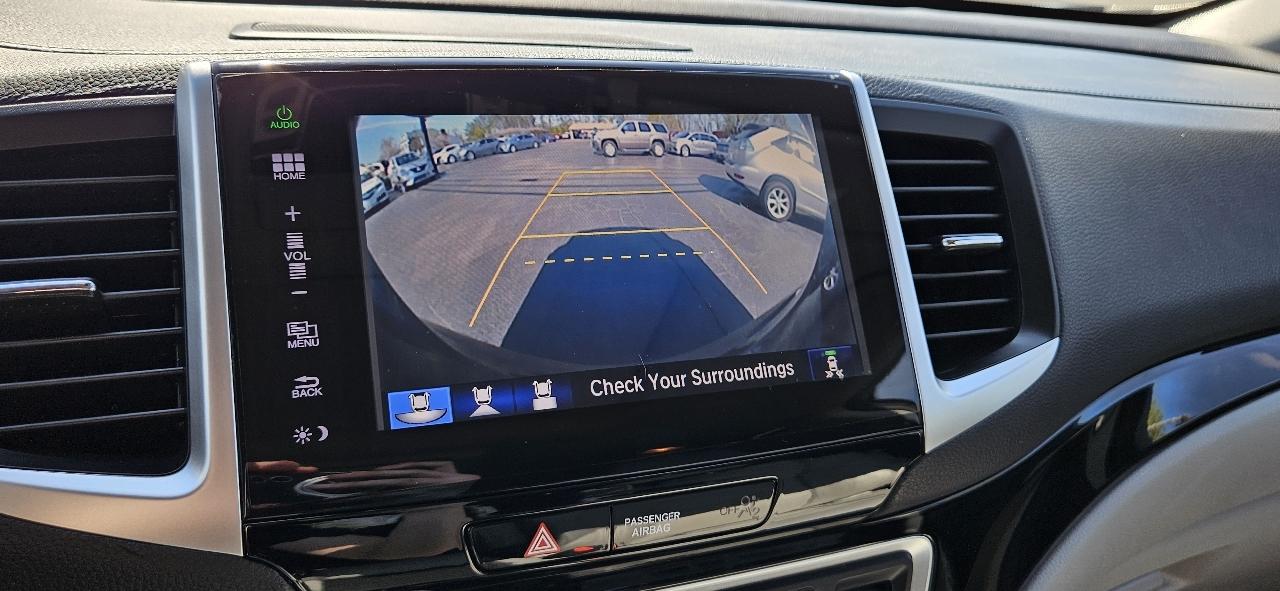 Honda Pilot AWD 4dr Elite w/RES & Navi 2016