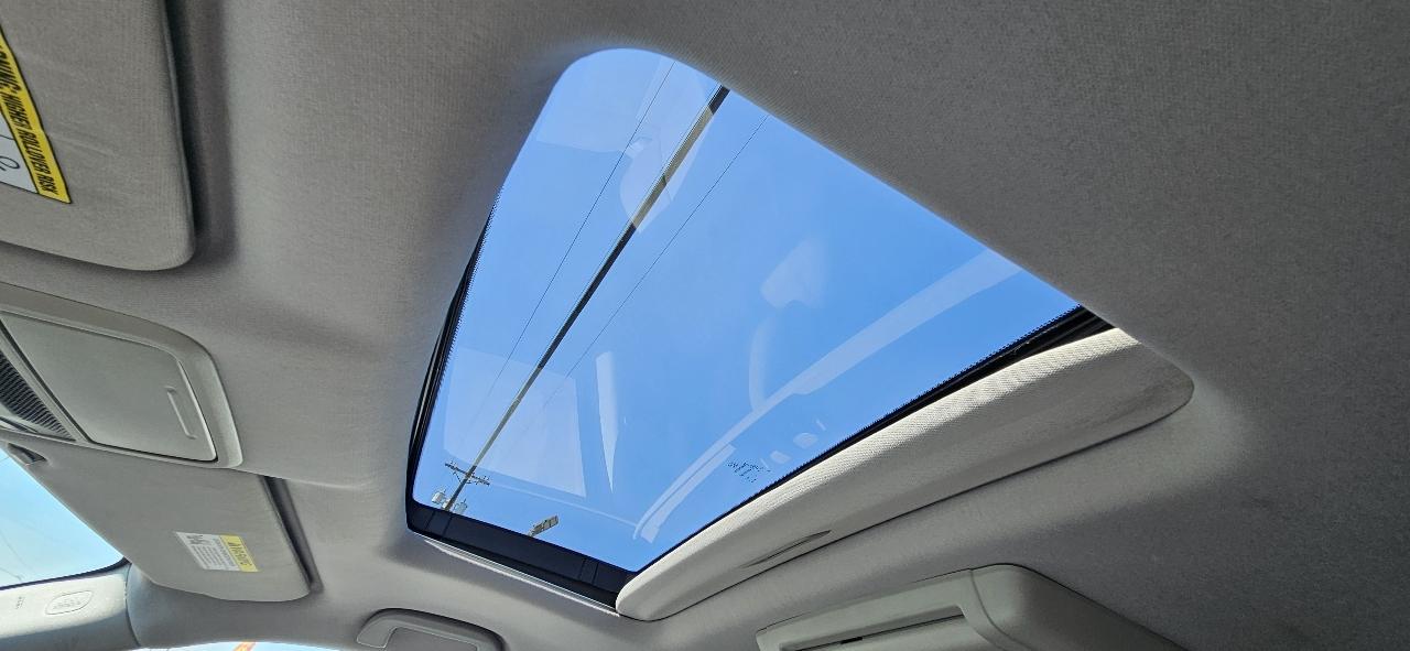 Honda Pilot AWD 4dr Elite w/RES & Navi 2016