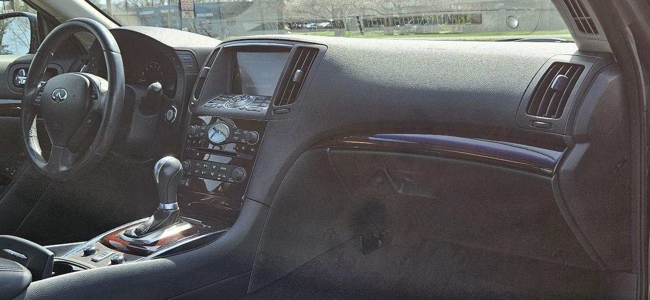 Infiniti G37 Convertible 2dr Sport 2012