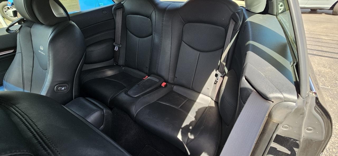 Infiniti G37 Convertible 2dr Sport 2012