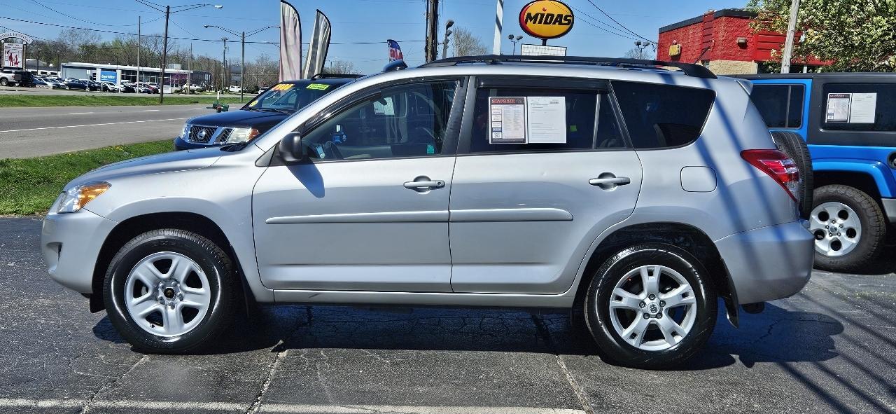 Toyota RAV4 FWD 4dr 4-cyl 4-Spd AT (Natl) 2011