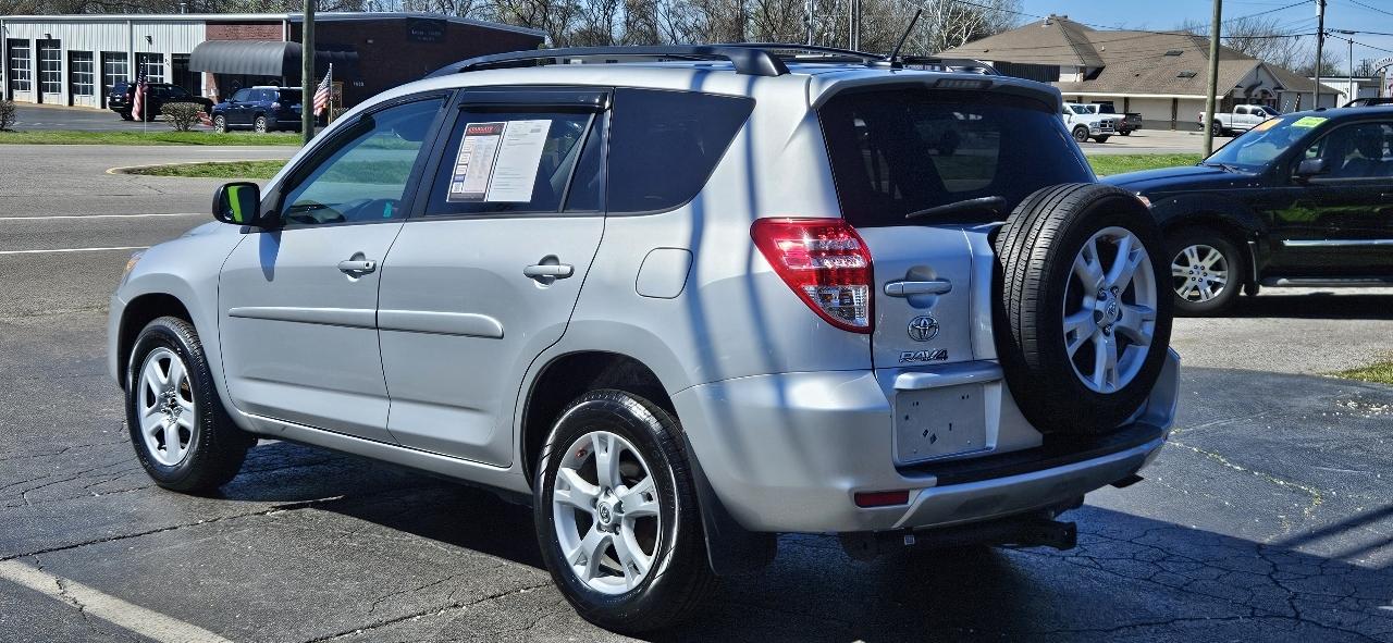 Toyota RAV4 FWD 4dr 4-cyl 4-Spd AT (Natl) 2011