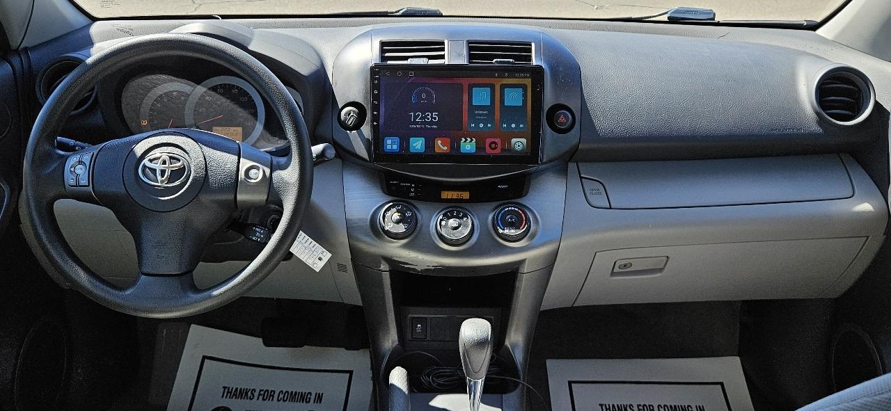 Toyota RAV4 FWD 4dr 4-cyl 4-Spd AT (Natl) 2011